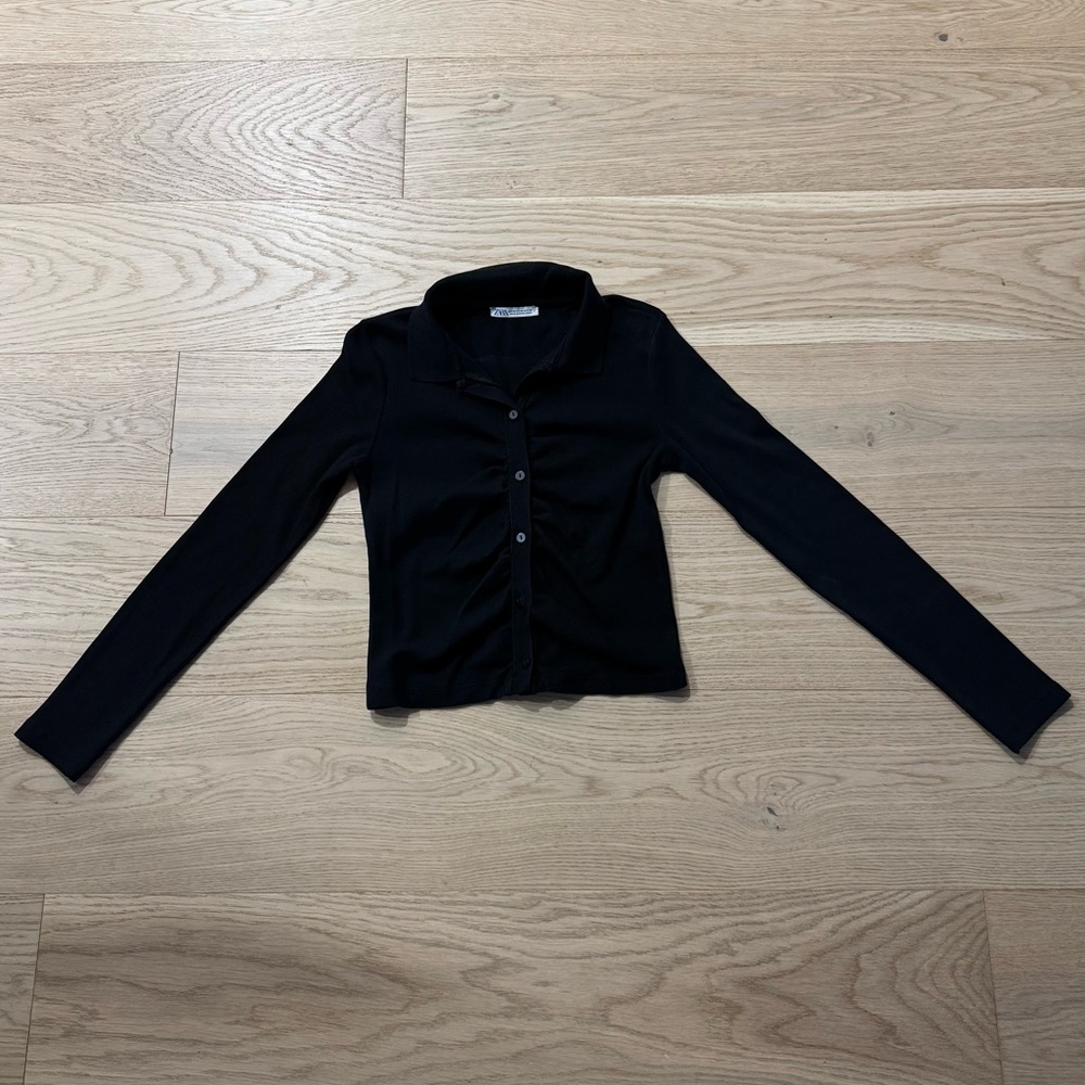Zara Ribbed Button Up Top